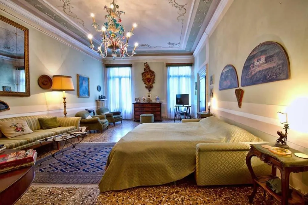 Gradenigo Apartment Venice